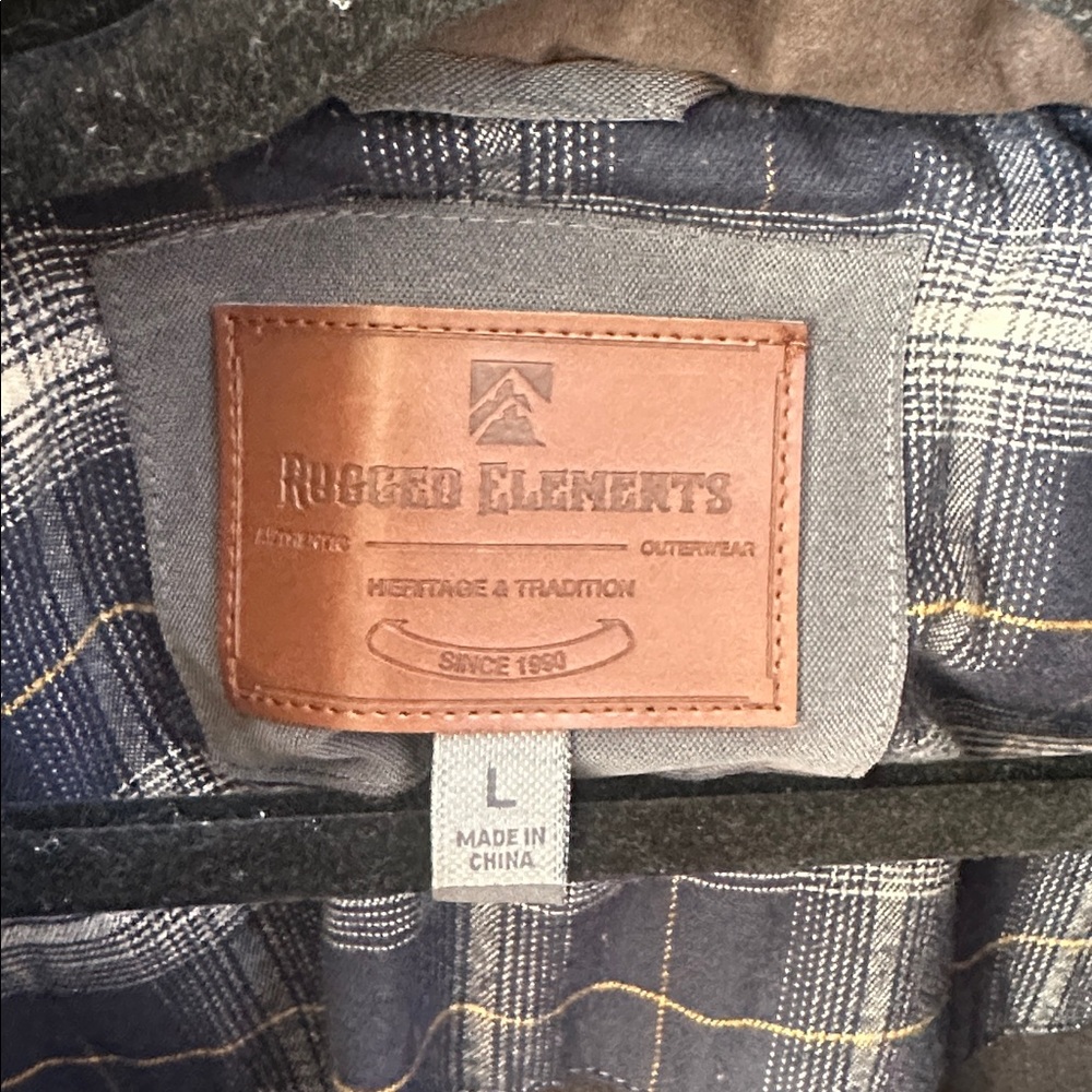 Rugged Elements Gray Jacket With Plaid Lining - image 2